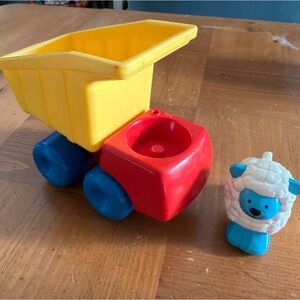 ☀️Vintage Little Tikes Toddle Tots Dump Truck plus Lamb Lot